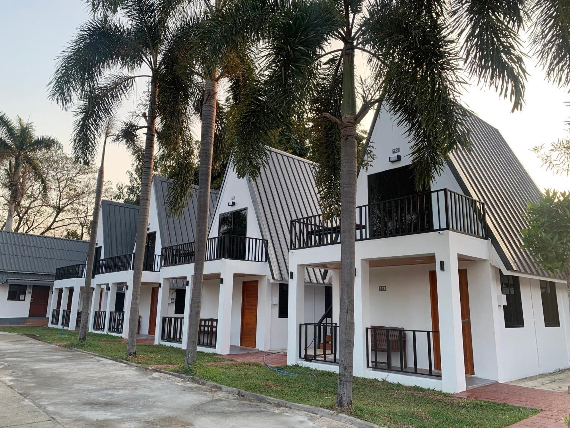 Rainbow House Resort Kamphaeng Phet Esterno foto