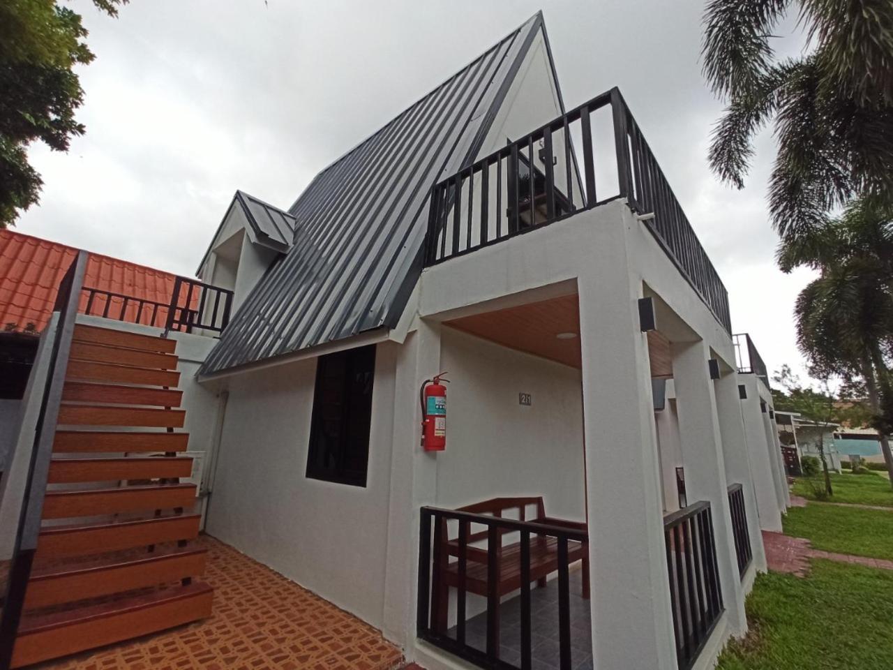 Rainbow House Resort Kamphaeng Phet Esterno foto